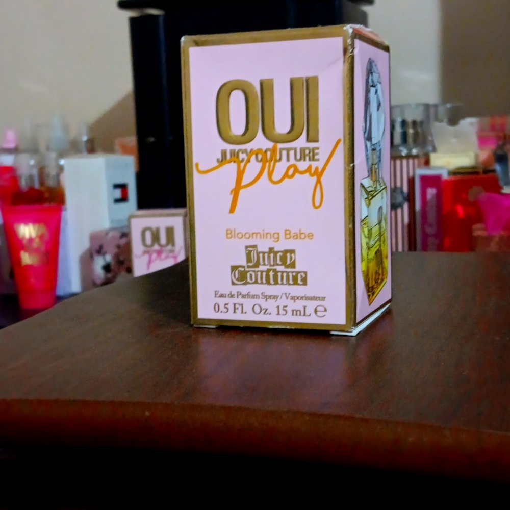 OUI play Blooming Babe